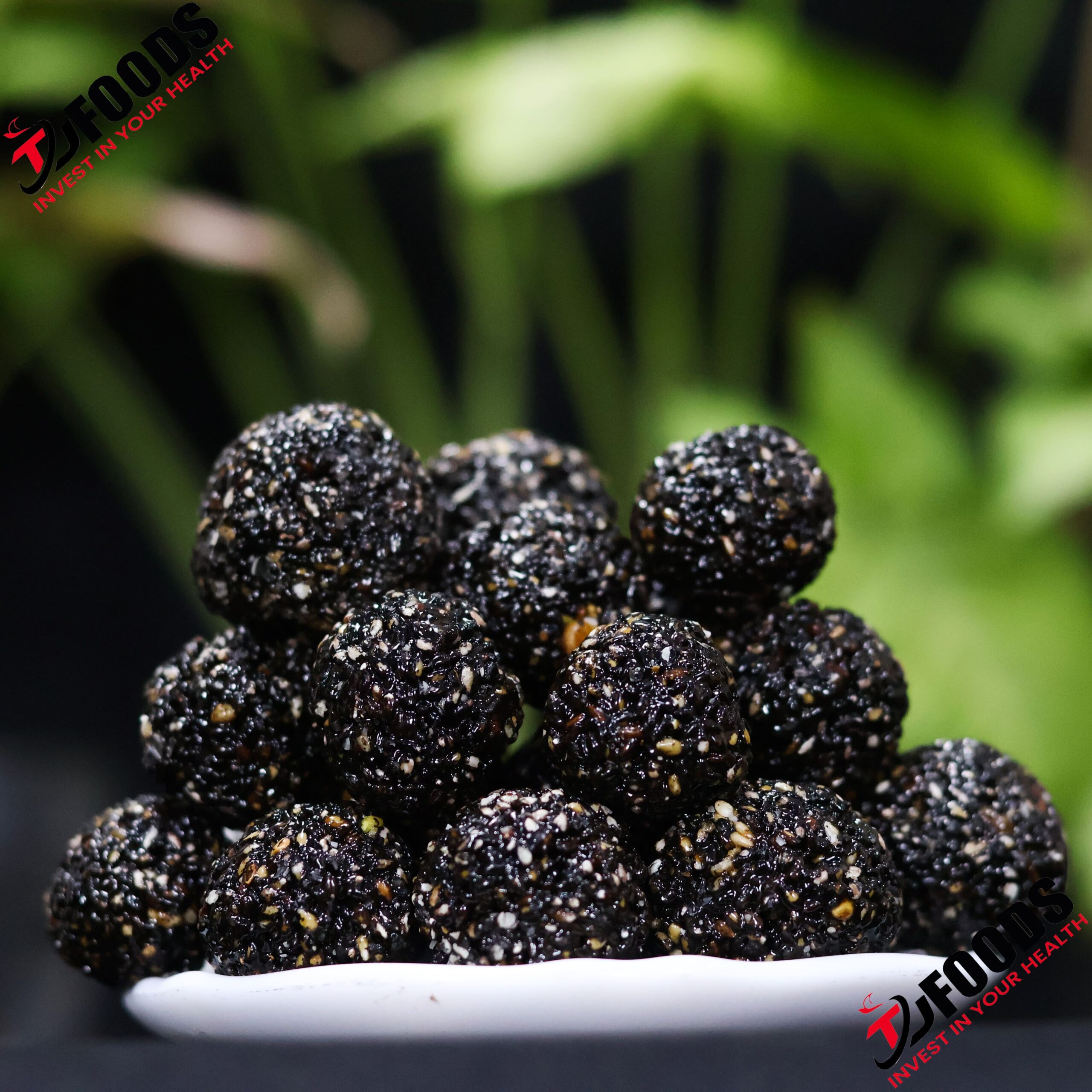 Black-sesame-seed-chikk